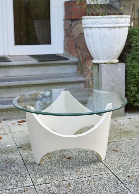 Image 1 of Mesa de centro curva de madera blanca de la era espacial, década de 1970