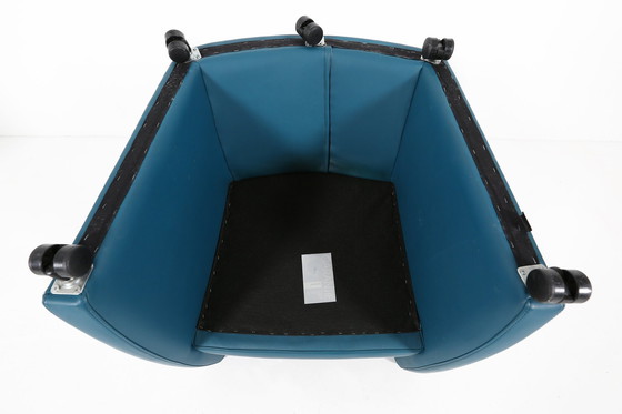 Image 1 of Vintage Lounge Chair In Blue Leather By Leolux, 1990S
