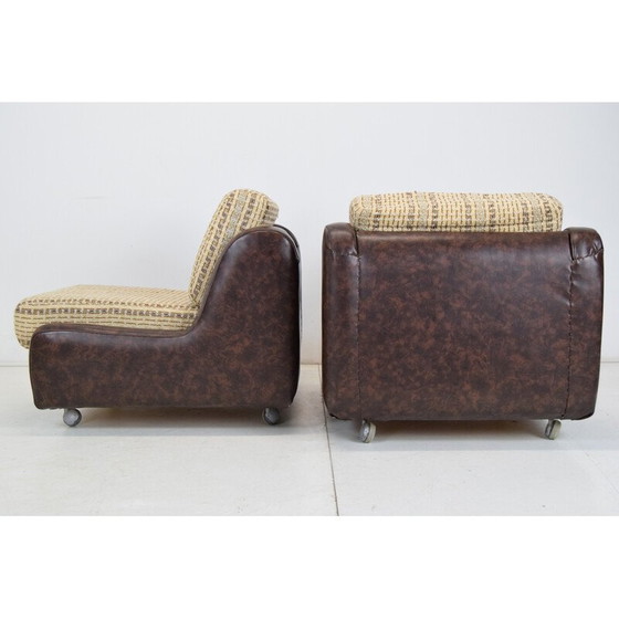 Image 1 of Pareja de sillones de cuero sintético de mediados de siglo con ruedas, Checoslovaquia, década de 1970