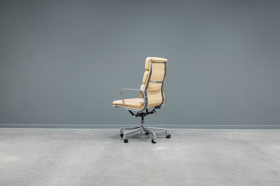 Image 1 of Silla de oficina Eames Ea219 Softpad
