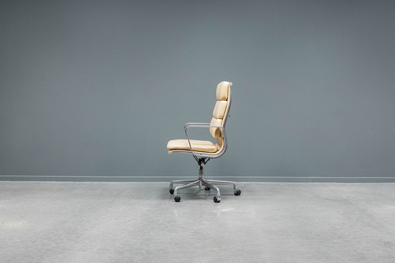 Image 1 of Silla de oficina Eames Ea219 Softpad