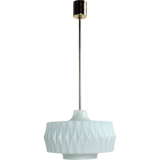 Image 1 of Lampada a sospensione vintage in vetro bianco e ottone, Cecoslovacchia 1960