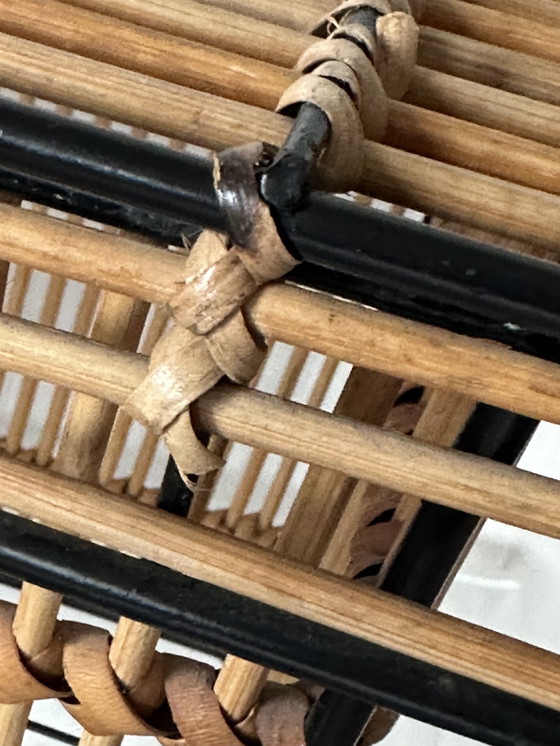 Image 1 of Boîte en rotin vintage