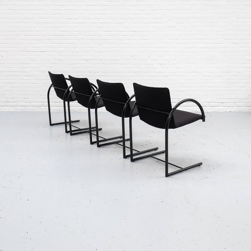 Set of Circle Chairs Metaform 80S