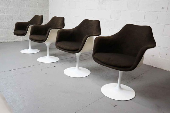 Image 1 of Ensemble de quatre chaises pivotantes Tulip par Knoll International