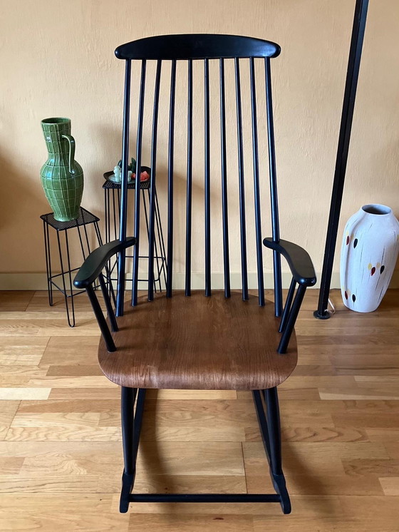 Image 1 of Vintage rocking chair