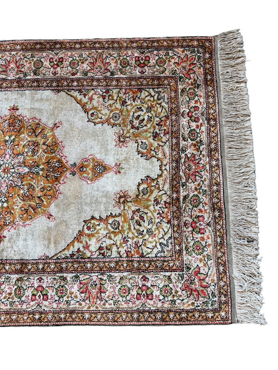 Image 1 of Tapis oriental en soie de Kayseri