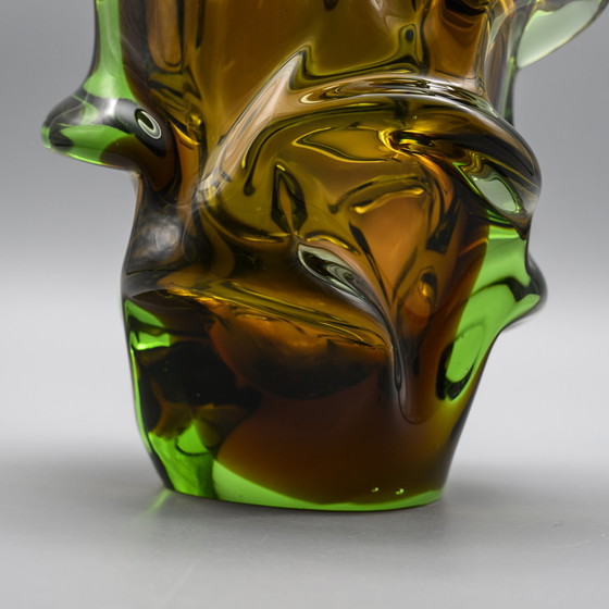 Image 1 of Sommerso Vase en verre à hélice Design Jan Kotik 20cm Retro 50s Uranium Amber