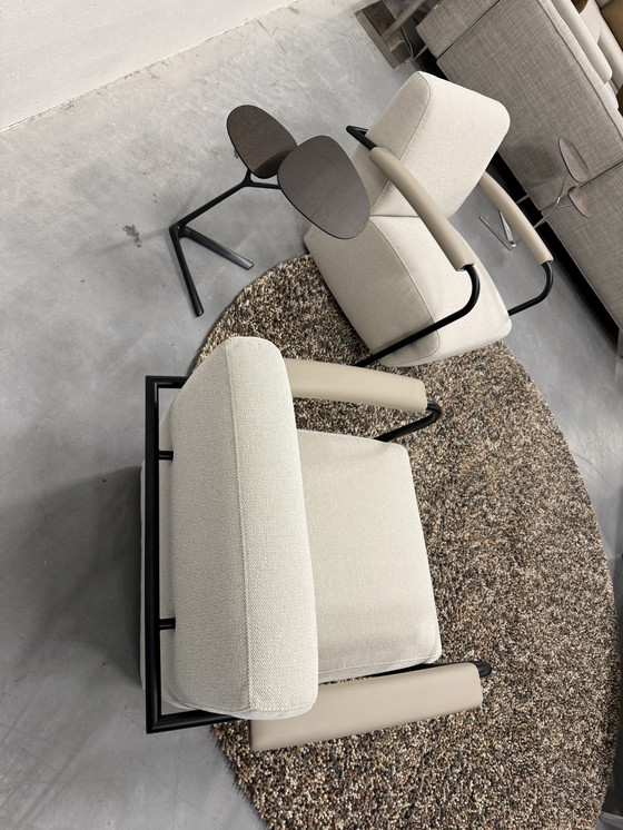 Image 1 of 2 Leolux Scylla Armchairs Nomad Fabric White