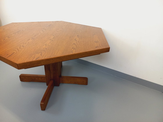 Image 1 of Tavolo da pranzo esagonale in rovere vintage anni '80