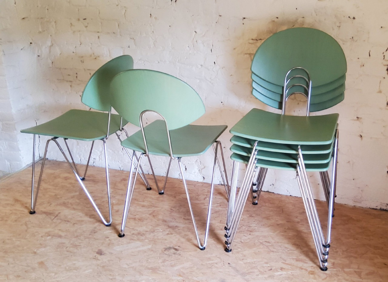 Set of 2 'Mikado 1800' stacking chairs by Walter Leeman for