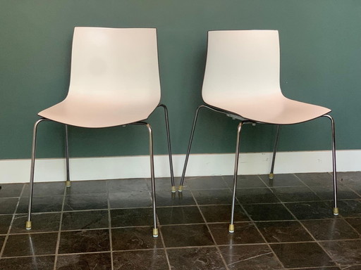 2X Arper Catifa 46 Design Chair