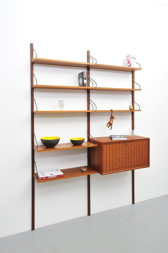 Image 1 of Poul Cadovius Royal System shelving system teak 1950Er