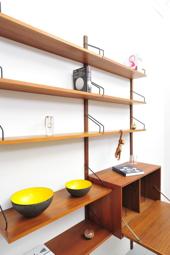 Image 1 of Poul Cadovius Royal System shelving system teak 1950Er