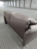 Sofá de 2 plazas Cassina Maralunga de piel