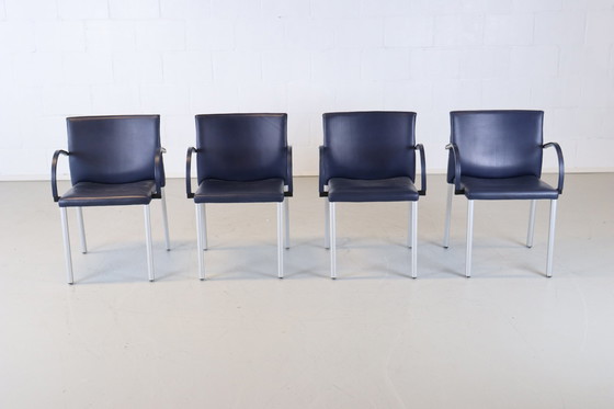 Image 1 of 4x Leolux Myto dining room chairs