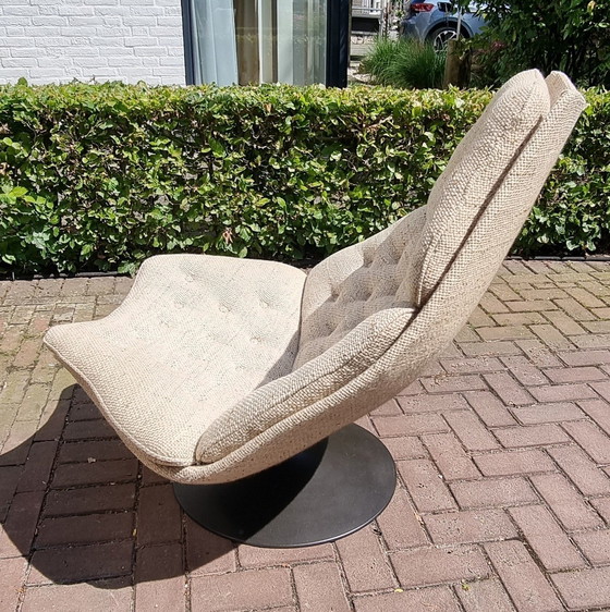 Image 1 of Artifort Harcourt F588 Swivel Chair By Geoffrey Harcourt