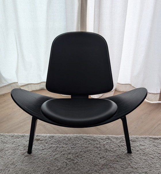 Image 1 of Carl Hansen Wegner/Shell Chair, Ch07