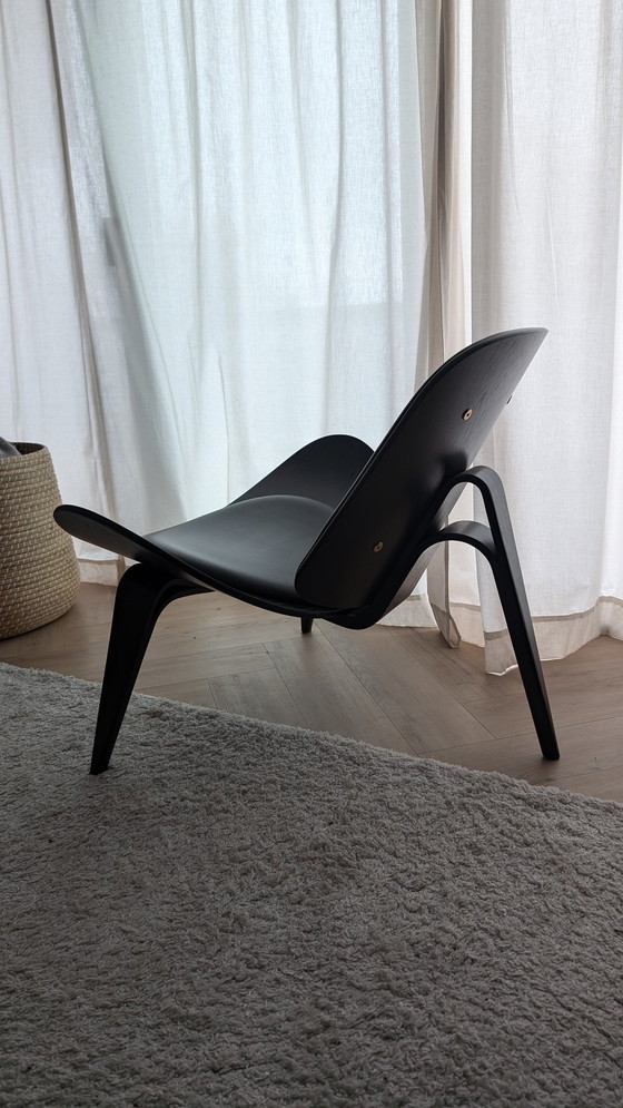 Image 1 of Carl Hansen Wegner/Shell Chair, Ch07