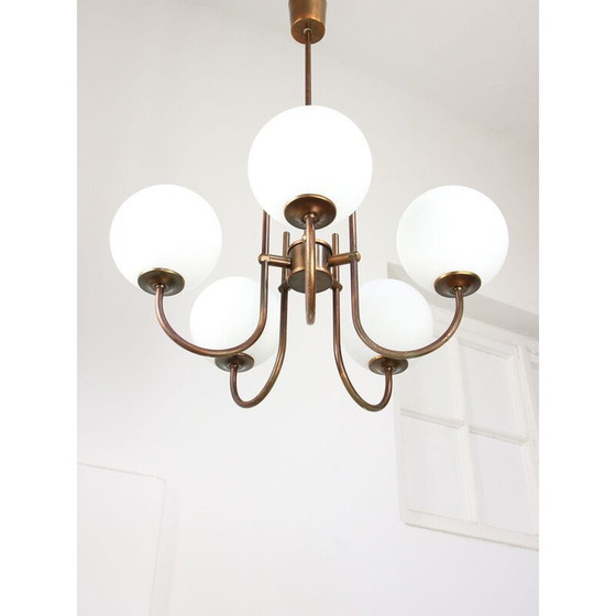 Image 1 of Vintage chandelier in copper-plated brass and opaline glass, Italy 1970
