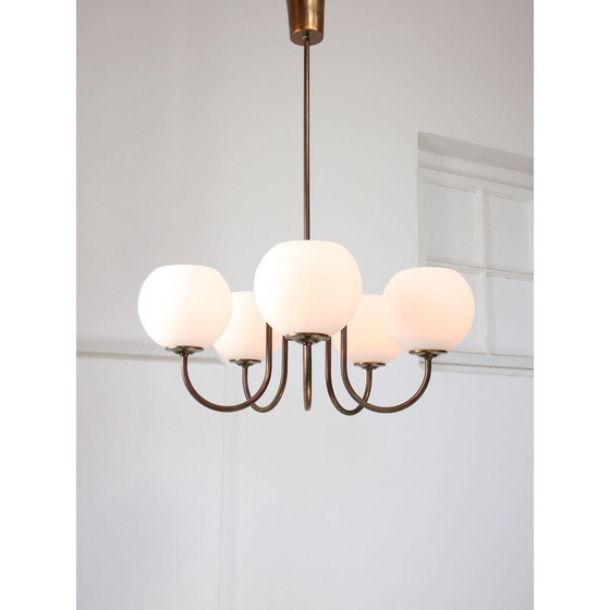 Image 1 of Vintage chandelier in copper-plated brass and opaline glass, Italy 1970
