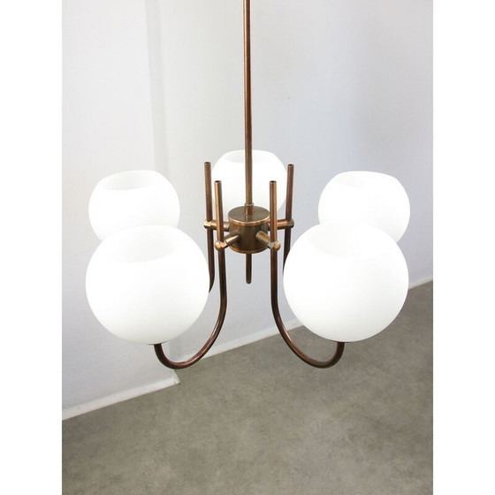 Image 1 of Vintage chandelier in copper-plated brass and opaline glass, Italy 1970