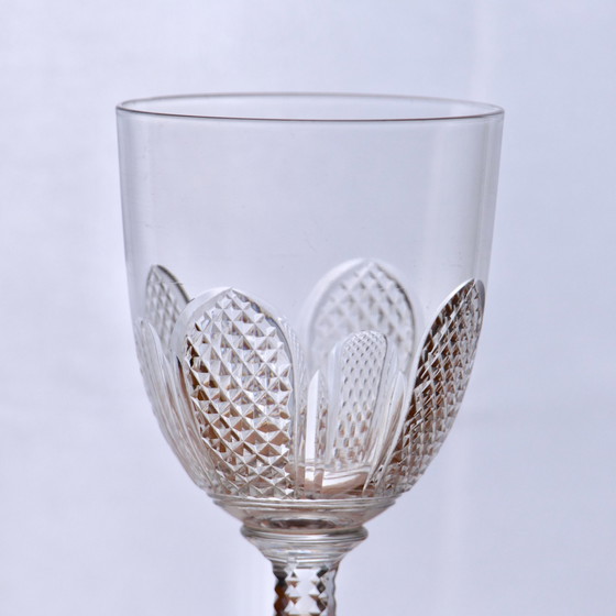 Image 1 of 9 Verres Anciens En Cristal Soufflé Bouche Ciselure Diamant