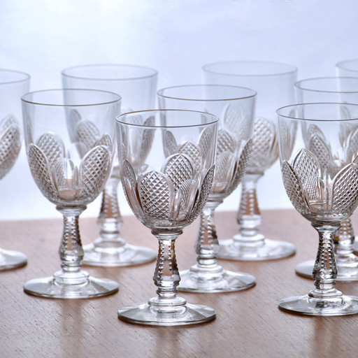 9 Verres Anciens En Cristal Soufflé Bouche Ciselure Diamant