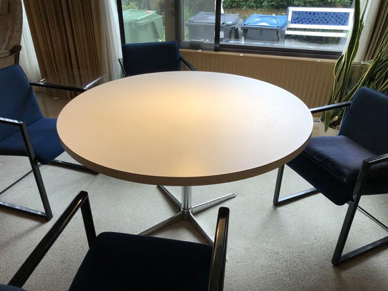 Image 1 of Table de salle à manger ronde vintage