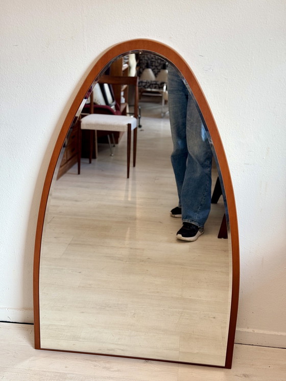 Image 1 of Specchio vintage in teak ovale di metà secolo