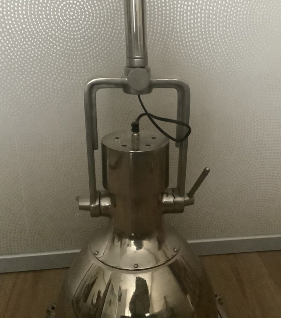 Image 1 of Lampe industrielle spéciale et ajustable diamètre 45 cm longueur totale 180 cm tige incluse