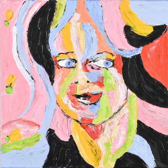 Image 1 of Une femme haute en couleur