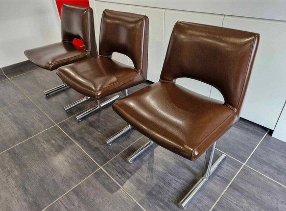 Image 1 of Conjunto de tres sillas de diseño de Georges Frydman, década de 1960
