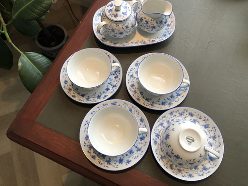 Arzberg Blaublüten 4x Teacup and Saucer and Complete Cream Set