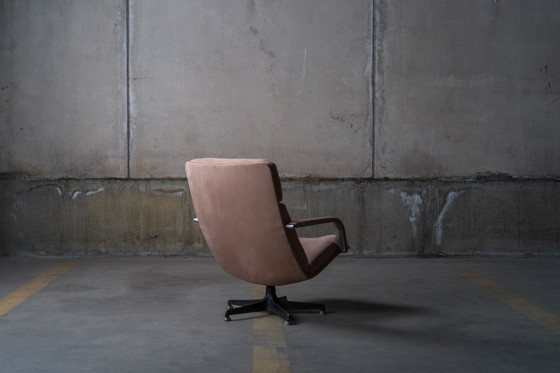 Image 1 of Geoffrey Harcourt - Artifort F141 Lounge Chair