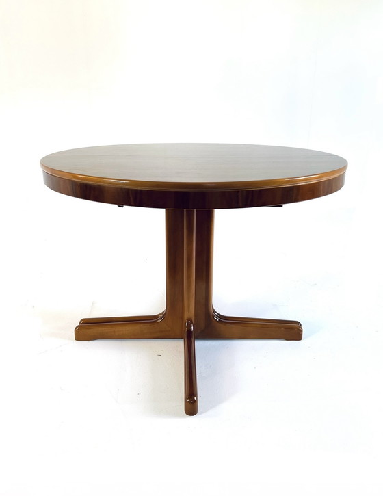 Image 1 of Extendable dining table Lübke