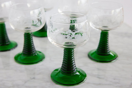 Image 1 of 6x Luminarc White Wine Glasses