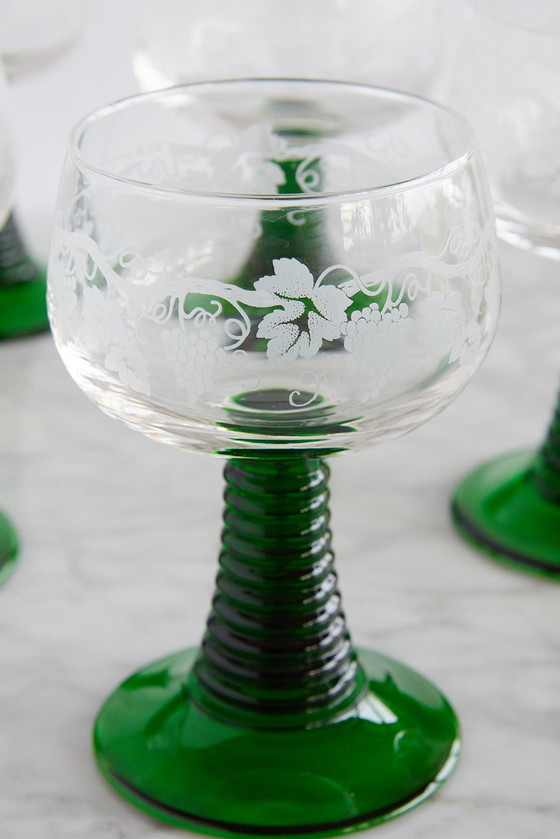 Image 1 of 6x Luminarc White Wine Glasses