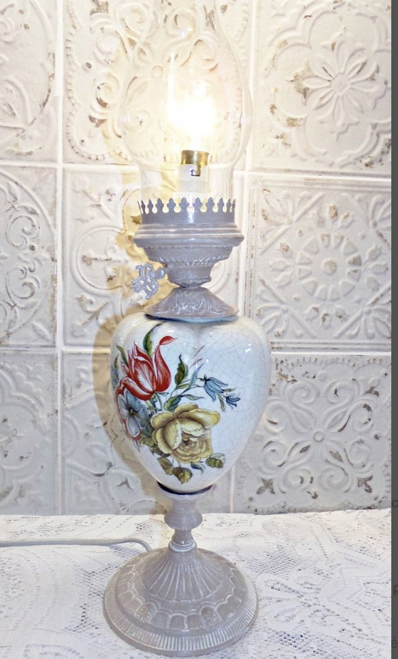 Image 1 of Antique Porcelain And Brass Lamp, Beige And White Patina With Glass Globe