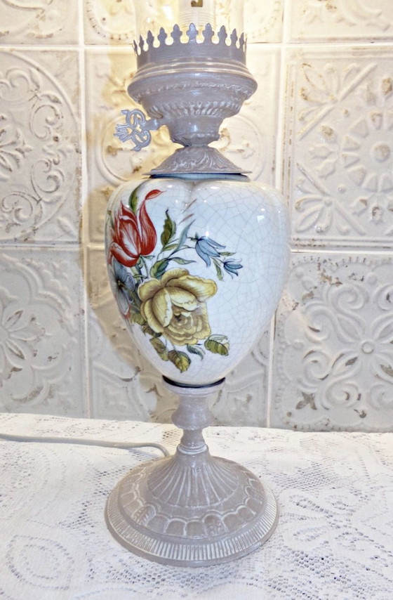 Image 1 of Antique Porcelain And Brass Lamp, Beige And White Patina With Glass Globe