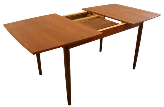 Image 1 of Rectangular extendable dining room table 'Haule' vintage