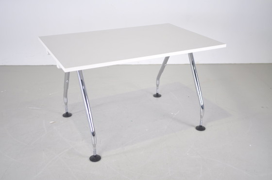 Image 1 of MedaMorph desk Vitra