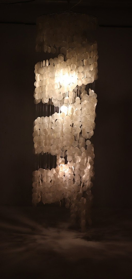 Image 1 of Shell lamp/pearl ceiling lamp of the 80s in the style of Verner Panton