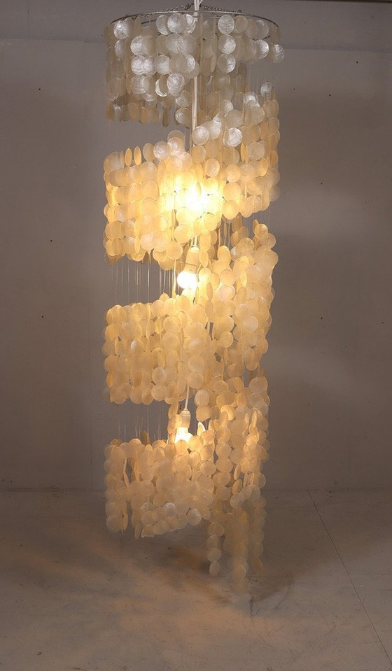 Image 1 of Shell lamp/pearl ceiling lamp of the 80s in the style of Verner Panton