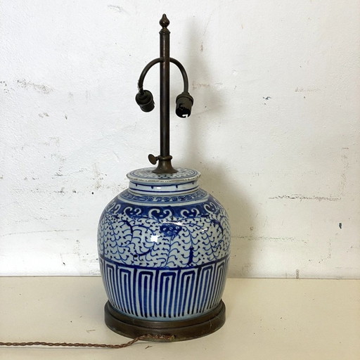 Chinese Porcelain Wooden Lamp Stand