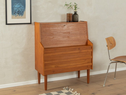  1960S Bureau, Rooval 