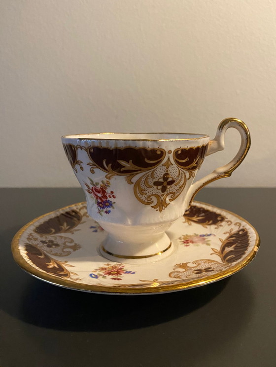 Image 1 of 6x tasses et soucoupes Royal Queen Priory Dale