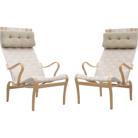 Image 1 of Pair of Scandinavian vintage lounge chairs "Miranda" in beech and Kvadrat fabric by Bruno Mathsson, 2010