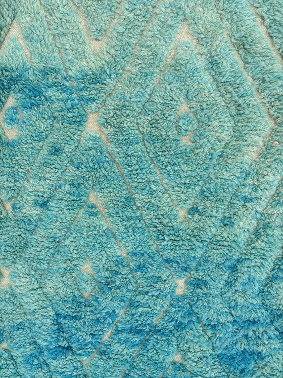 Image 1 of "Dellula" - Tapis marocain moderne tissé à la main bleu-vert