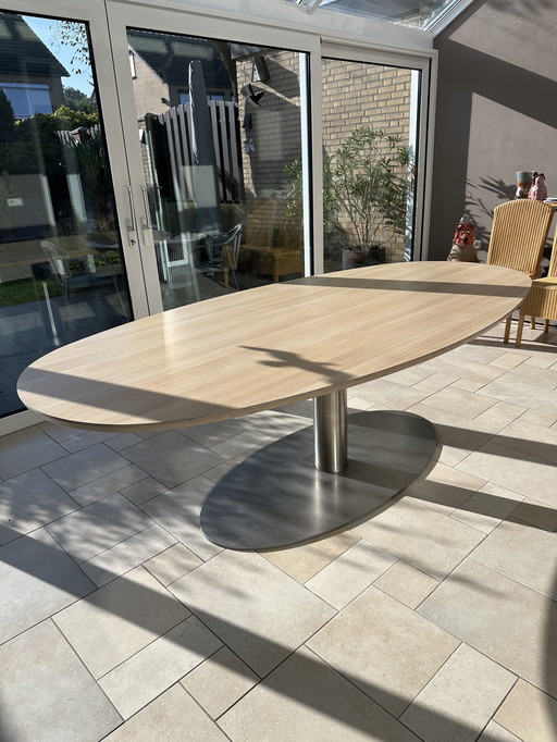 Modern oval dining table